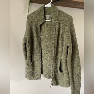 Natural Reflections Zip up fleece sweatshirt. No hood